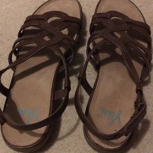 Brown sandals. 9.5